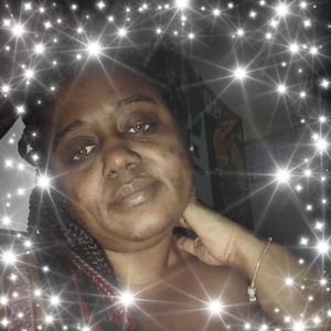 Meet your Posher, Ebony